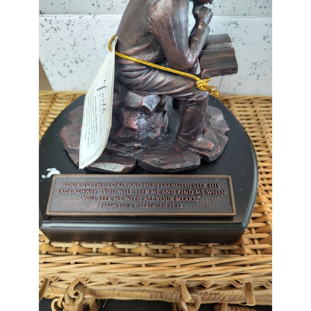 PUTTING GOD FIRST Moments of Faith Sculpture Man w/ Bible Figure Promise Keepers - Picture 6 of 11
